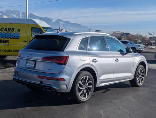 2022 Audi Q5 45 S line quattro Premium