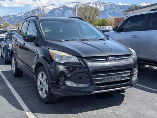 Tuxedo Black 2015 Ford Escape SE