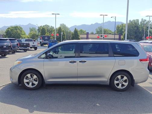2014 Toyota Sienna L