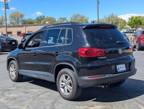 2016 Volkswagen Tiguan S