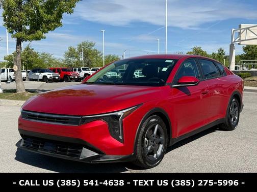 Currant Red 2025 Kia K4