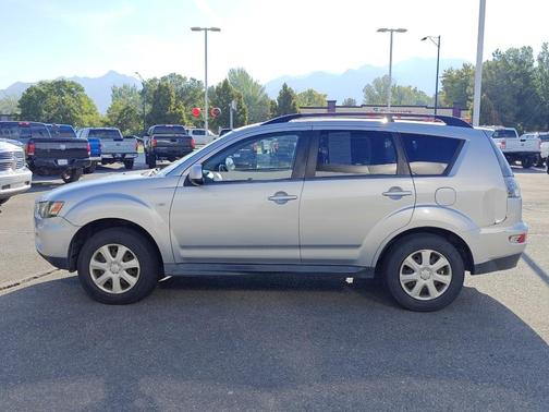 2012 Mitsubishi Outlander ES