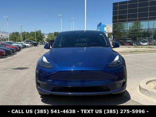 Deep Blue Metallic 2022 Tesla Model Y Long Range