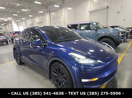 Deep Blue Metallic 2022 Tesla Model Y Long Range