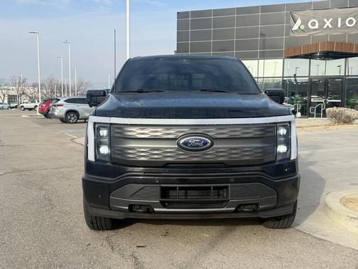 2023 Ford F-150 Lightning LARIAT