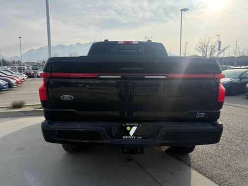 2023 Ford F-150 Lightning LARIAT
