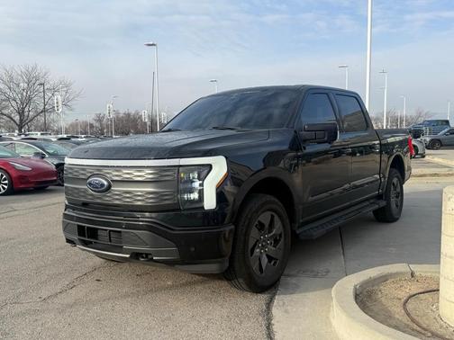 2023 Ford F-150 Lightning LARIAT