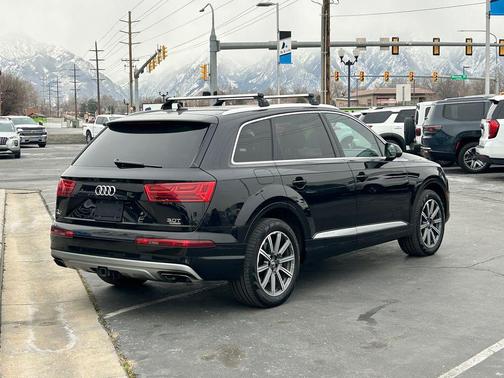 2017 Audi Q7 3.0T Premium Plus