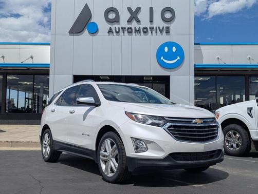 Iridescent Pearl Tricoat 2019 Chevrolet Equinox Premier w/2LZ