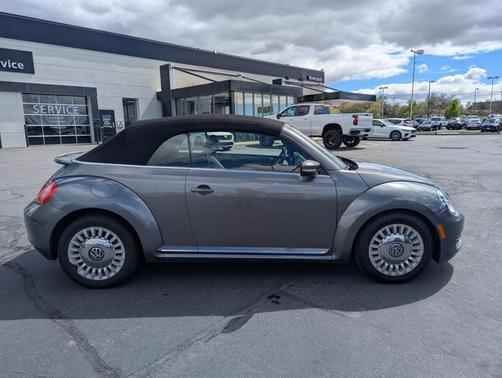 Platinum Gray Metallic 2013 Volkswagen Beetle 2.5L