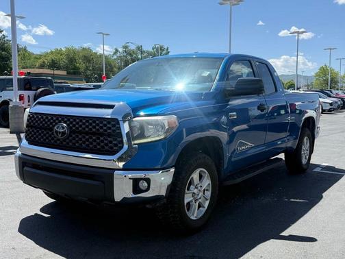 Blazing Blue 2018 Toyota Tundra SR5