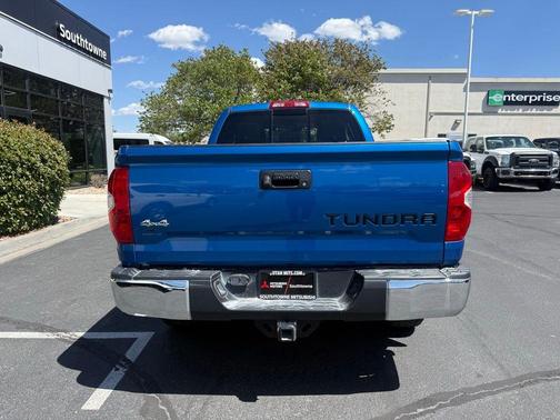 Blazing Blue 2018 Toyota Tundra SR5