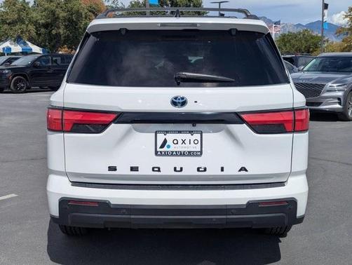 2023 Toyota Sequoia SR5