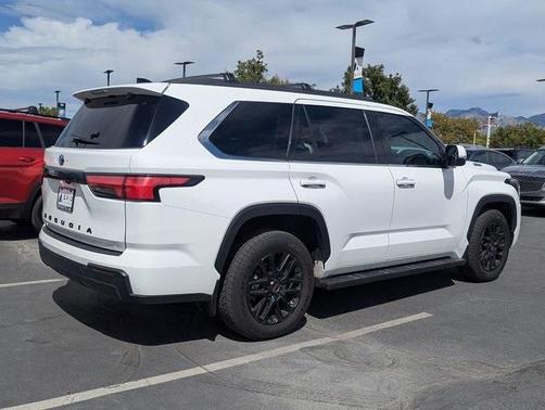 2023 Toyota Sequoia SR5