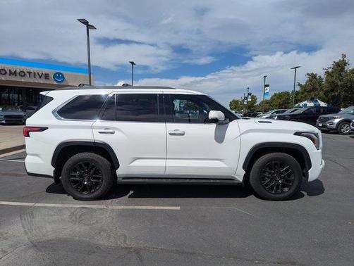 2023 Toyota Sequoia SR5