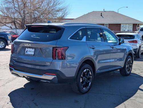 2025 Kia Sorento S