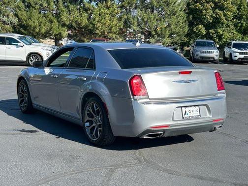 2017 Chrysler 300 S