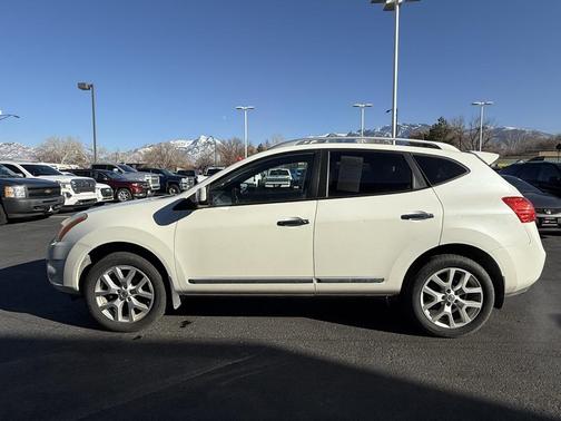 2011 Nissan Rogue SV