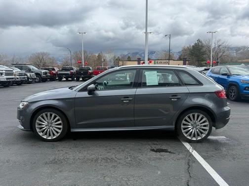 2017 Audi A3 e-tron 1.4T Premium
