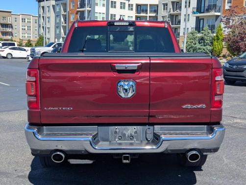 Delmonico Red Pearlcoat 2022 RAM 1500 Limited