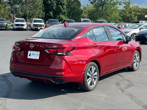 Scarlet Ember 2023 Nissan Versa 1.6 SV