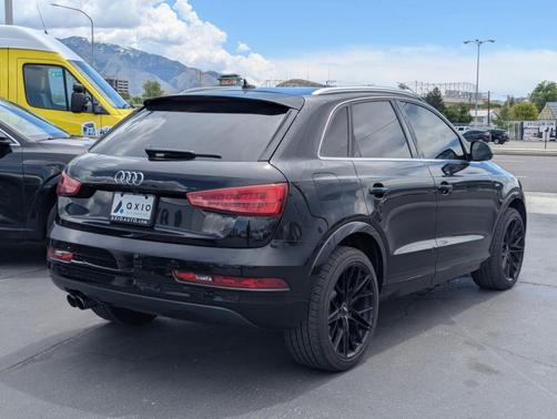 Mythos Black Metallic 2018 Audi Q3 2.0T Premium Plus