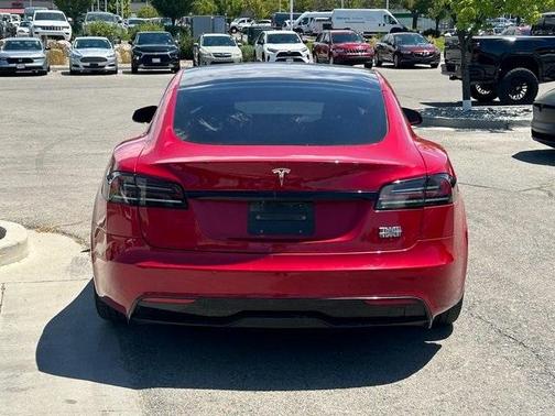 2022 Tesla Model S Plaid