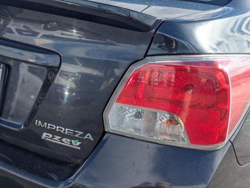 2016 Subaru Impreza 2.0i