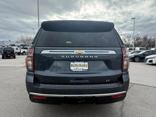 2021 Chevrolet Suburban LT