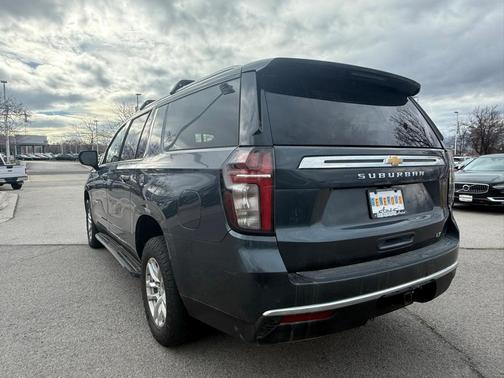2021 Chevrolet Suburban LT
