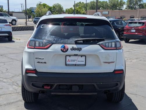 Bright White Clearcoat 2019 Jeep Cherokee Trailhawk