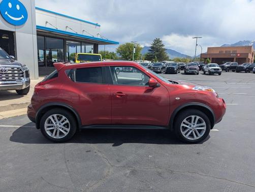 Cayenne Red 2014 Nissan Juke SL