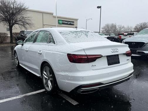 2024 Audi A4 45 S line quattro Premium