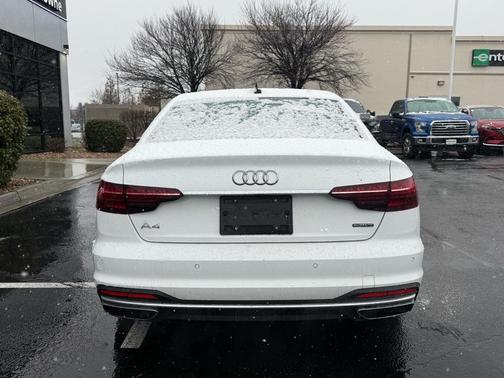 2024 Audi A4 45 S line quattro Premium