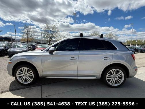 Florett Silver Metallic 2019 Audi Q5 2.0T Premium Plus
