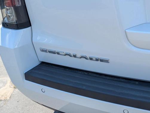 2020 Cadillac Escalade ESV Premium Luxury