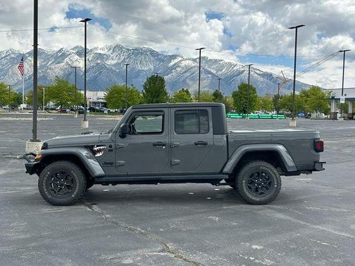 Sting Gray Clearcoat 2021 Jeep Gladiator Sport
