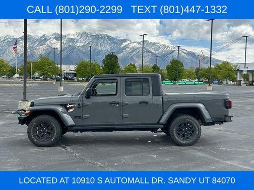 Sting Gray Clearcoat 2021 Jeep Gladiator Sport