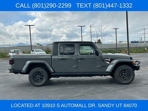 Sting Gray Clearcoat 2021 Jeep Gladiator Sport