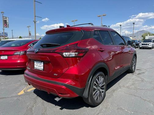 Scarlet Ember 2021 Nissan Kicks SV