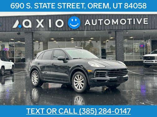 Black 2019 Porsche Cayenne Base