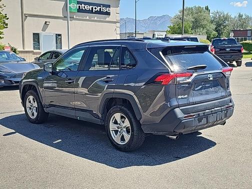 2020 Toyota RAV4 Hybrid LE