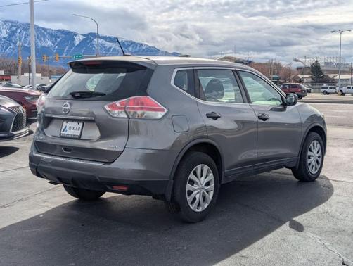 2016 Nissan Rogue S