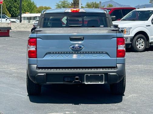 Azure Gray Metallic 2024 Ford Maverick Lariat