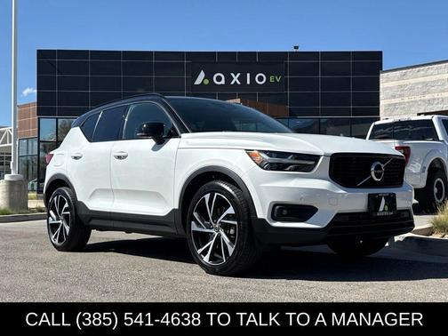 White 2020 Volvo XC40 T5 R-Design