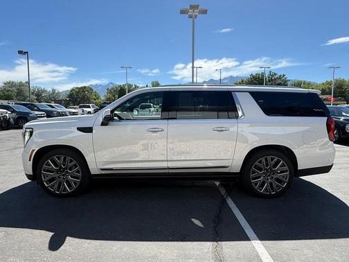 White Frost 2025 GMC Yukon XL Denali Ultimate