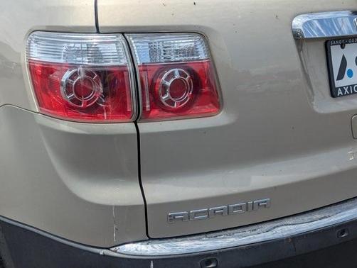 2011 GMC Acadia SLE