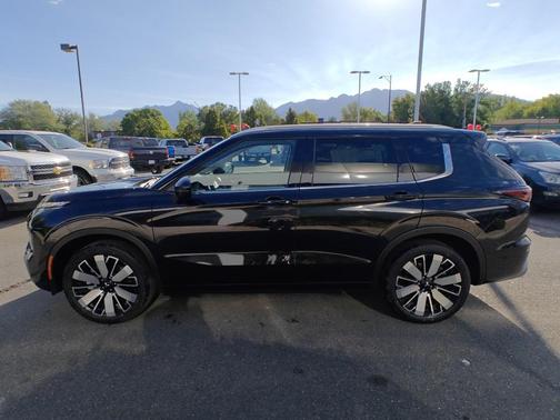 2025 Mitsubishi Outlander SEL