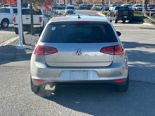 2016 Volkswagen Golf TSI SE 4-Door