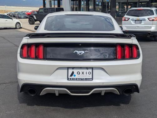2017 Ford Mustang EcoBoost Premium